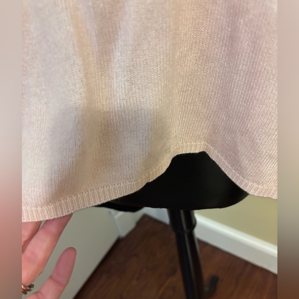 SOHO. NEW YORK & CO. Chic Pink and Black Sweater w/built-in blouse attached - Picture 4 of 10